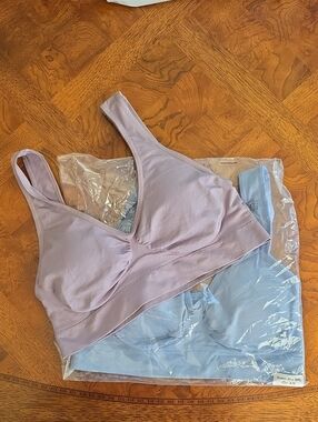 Genie Wireless Comfort Bra - Bundle of 2 - Blue & Lavender - Size 4X - NEW